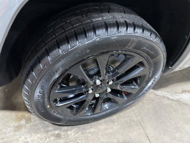 used 2021 Jeep Grand Cherokee car, priced at $27,134