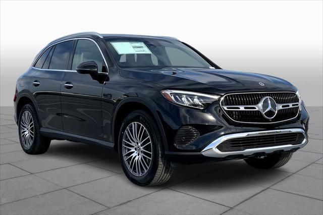 new 2025 Mercedes-Benz GLC 300 car, priced at $51,765