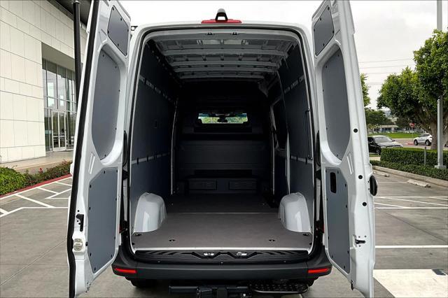 new 2025 Mercedes-Benz Sprinter 2500 car, priced at $65,081