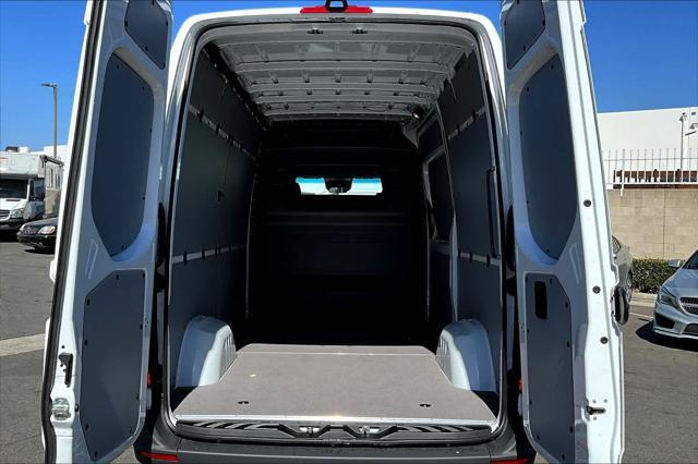 new 2024 Mercedes-Benz Sprinter 2500 car, priced at $63,366