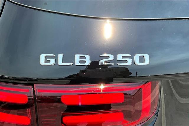 new 2025 Mercedes-Benz GLB 250 car, priced at $48,690