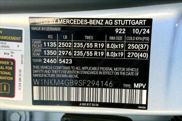 new 2025 Mercedes-Benz GLC 300 car, priced at $56,225