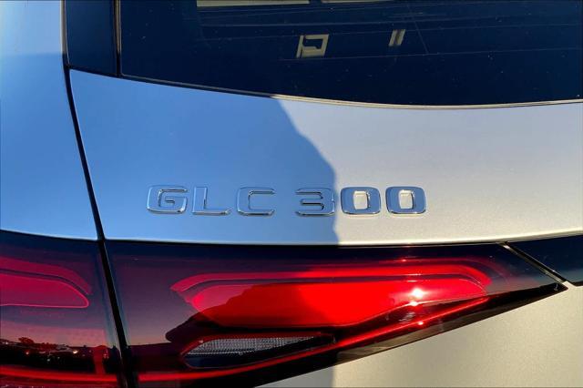 new 2025 Mercedes-Benz GLC 300 car, priced at $56,225