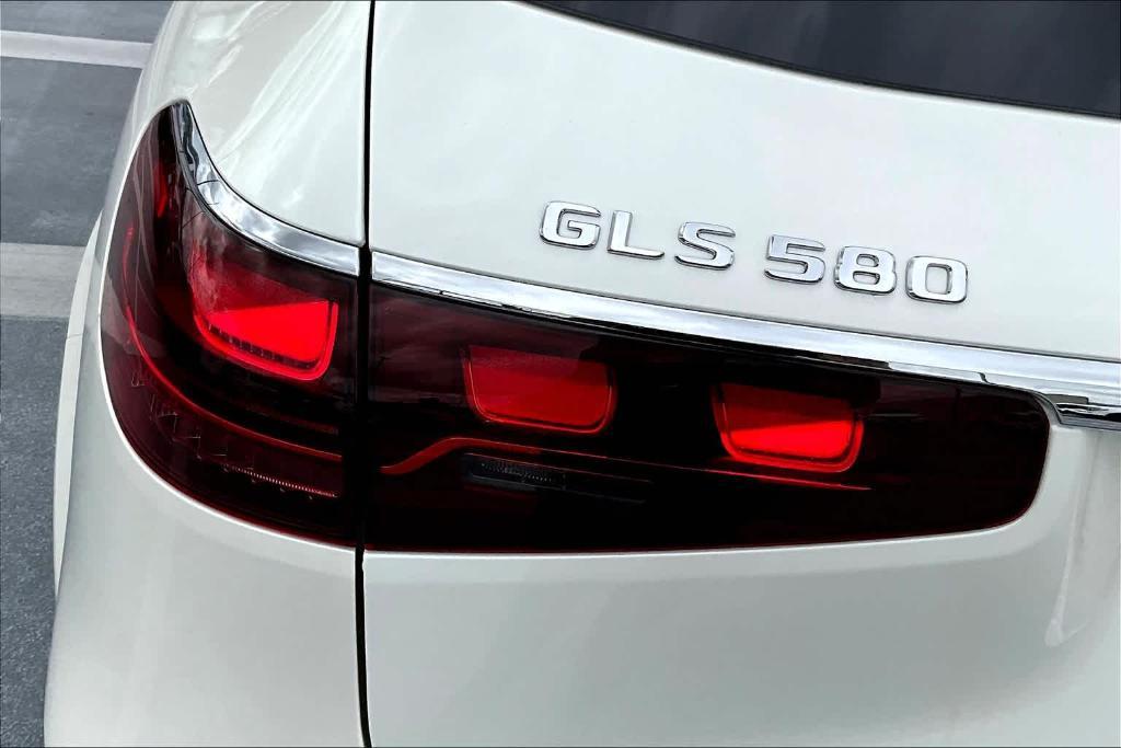 new 2024 Mercedes-Benz GLS 580 car, priced at $119,380