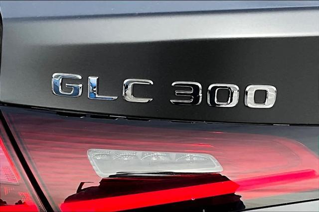 new 2025 Mercedes-Benz GLC 300 car, priced at $72,020