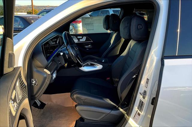 new 2025 Mercedes-Benz GLS 580 car, priced at $122,380