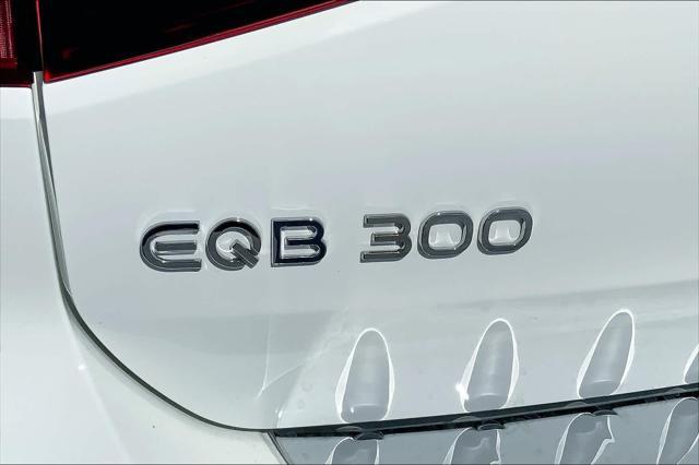 new 2024 Mercedes-Benz EQB 300 car, priced at $59,005