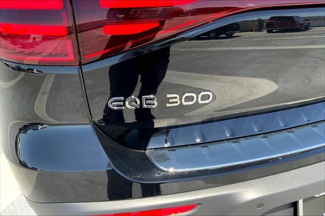 new 2024 Mercedes-Benz EQB 300 car, priced at $61,275