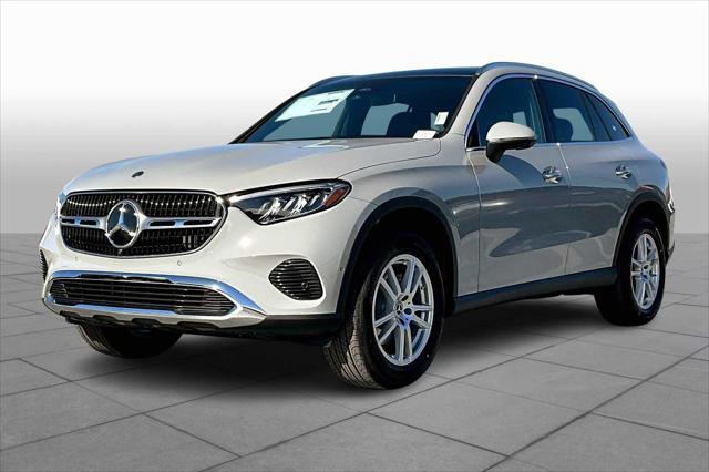 new 2025 Mercedes-Benz GLC 300 car, priced at $57,325