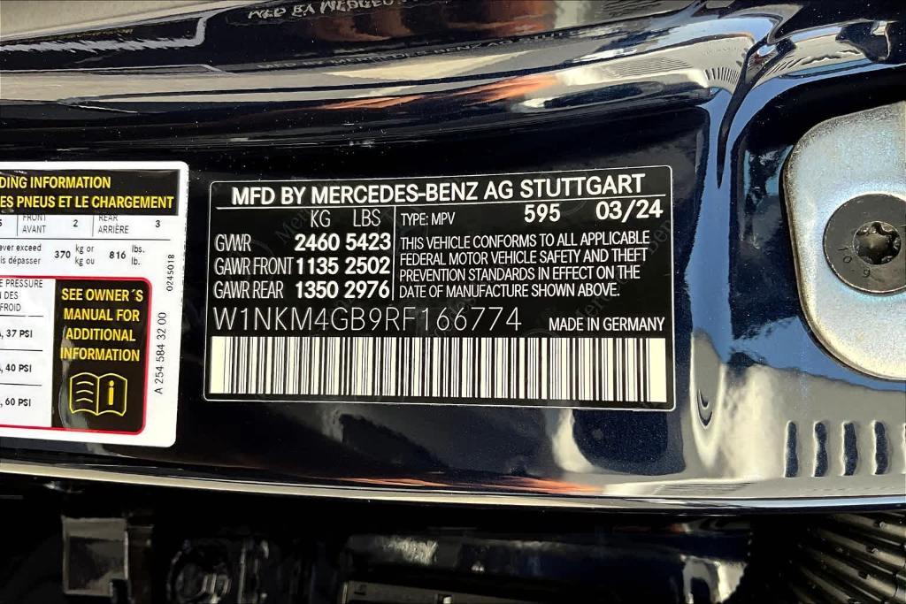 new 2024 Mercedes-Benz GLC 300 car, priced at $57,115