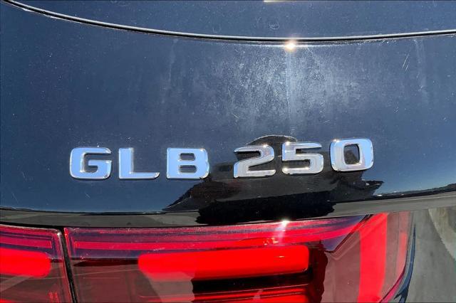 new 2024 Mercedes-Benz GLB 250 car, priced at $51,215