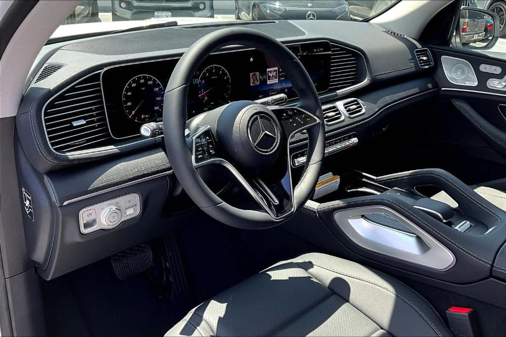 new 2024 Mercedes-Benz GLS 450 car, priced at $90,425