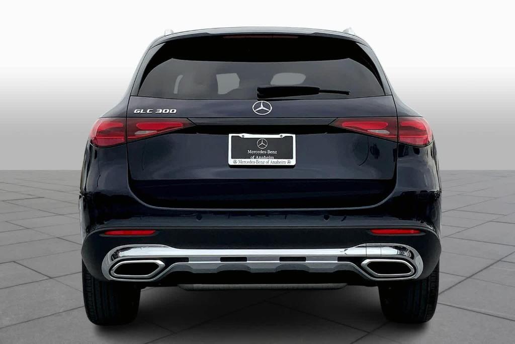 new 2024 Mercedes-Benz GLC 300 car