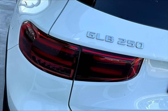 new 2025 Mercedes-Benz GLB 250 car, priced at $47,720