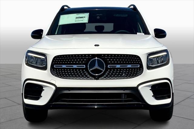 new 2025 Mercedes-Benz GLB 250 car, priced at $53,720