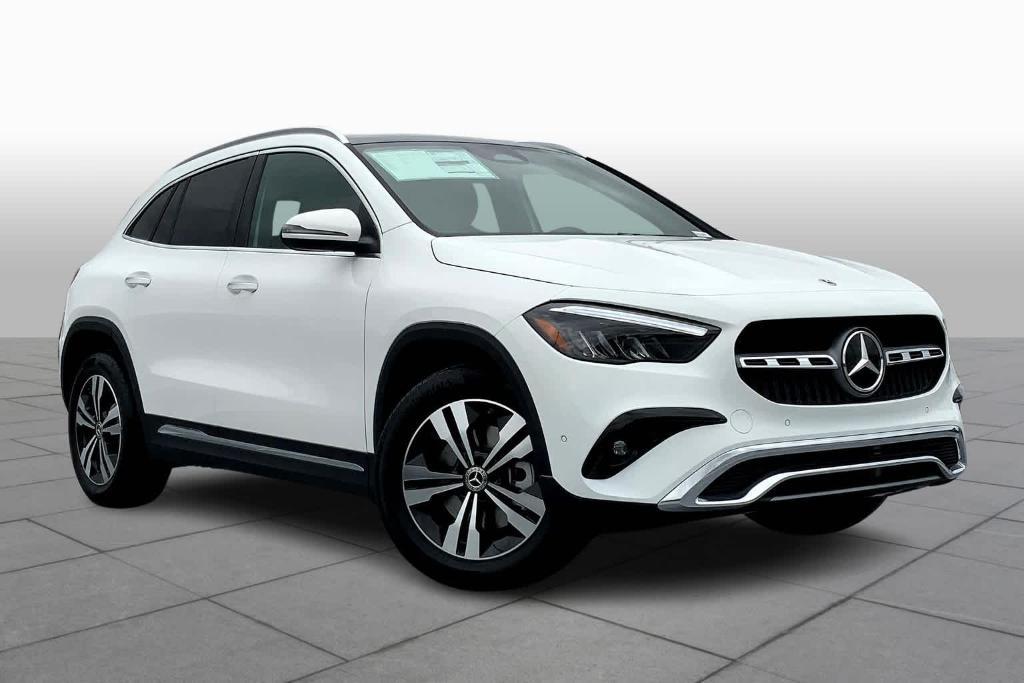 new 2024 Mercedes-Benz GLA 250 car, priced at $46,720