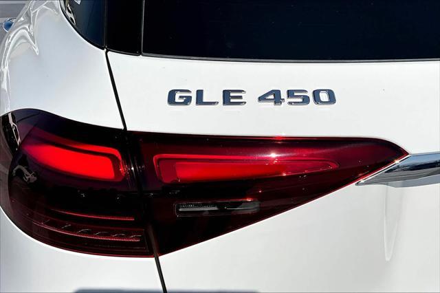 new 2025 Mercedes-Benz GLE 450 car, priced at $78,755