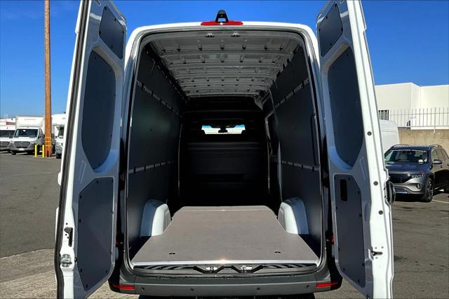 new 2025 Mercedes-Benz Sprinter 2500 car, priced at $68,557