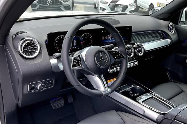 new 2025 Mercedes-Benz GLB 250 car, priced at $48,573