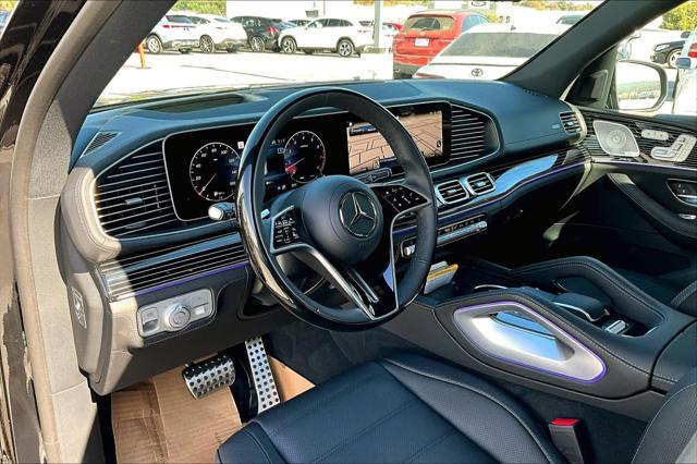 new 2025 Mercedes-Benz GLS 580 car, priced at $121,450