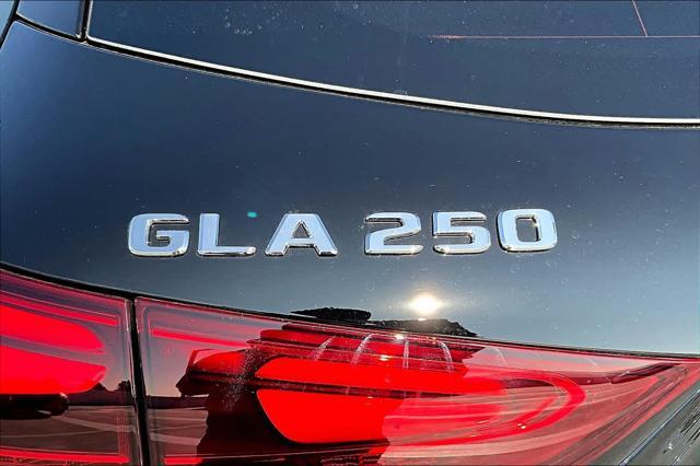 new 2025 Mercedes-Benz GLA 250 car, priced at $45,190