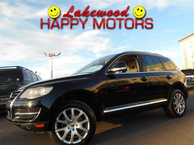 used 2008 Volkswagen Touareg 2 car, priced at $9,695