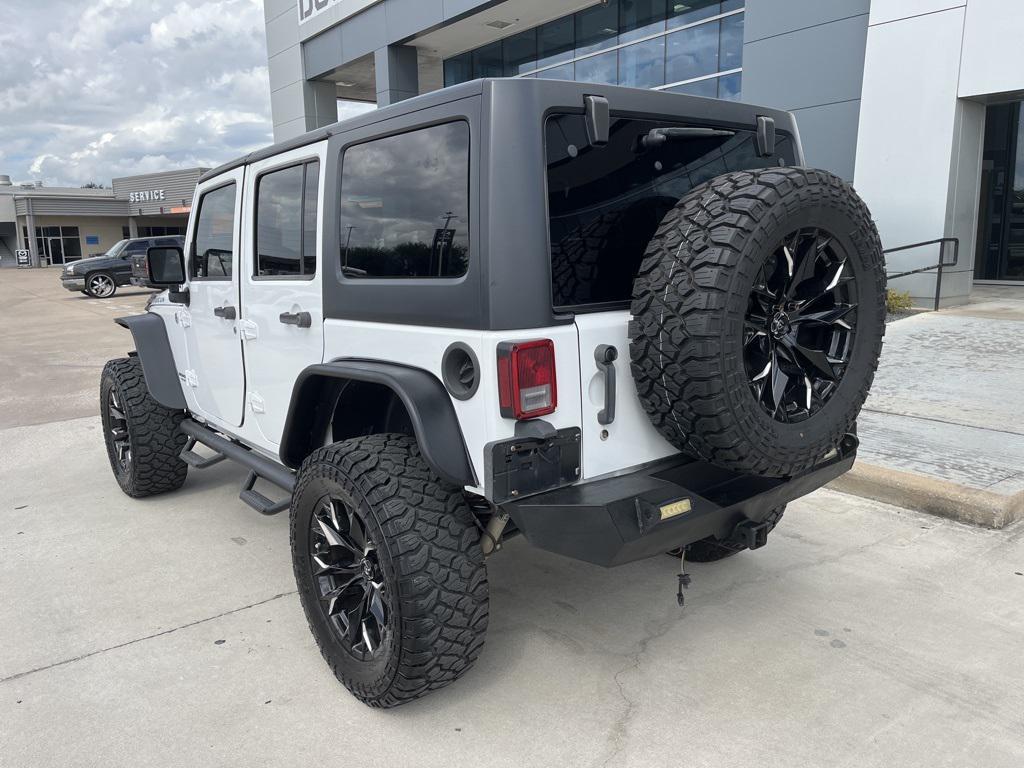 used 2015 Jeep Wrangler Unlimited car, priced at $20,534