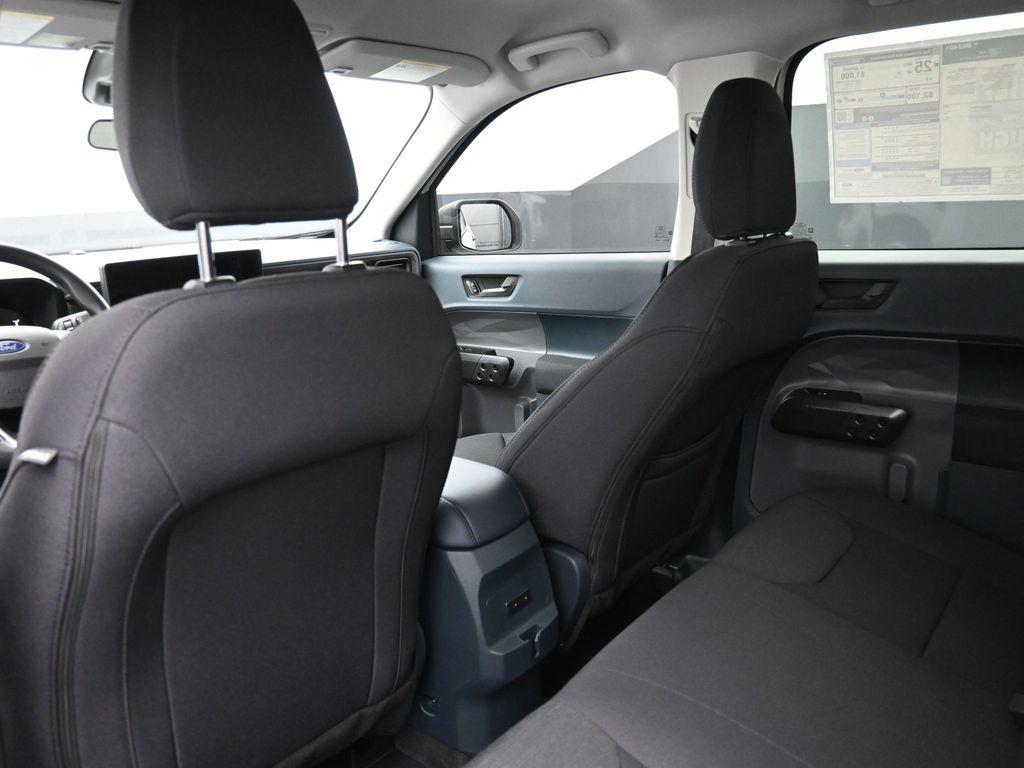 new 2025 Ford Maverick car, priced at $27,084