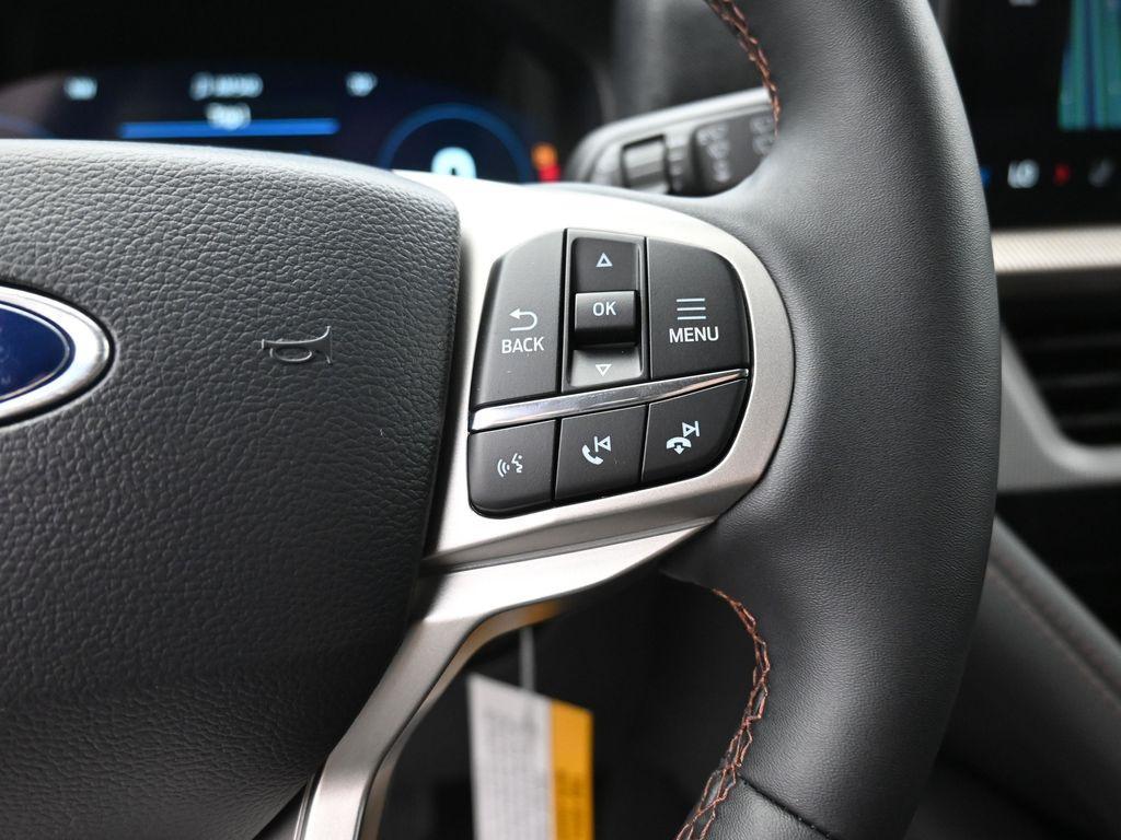 new 2025 Ford Explorer car, priced at $39,193
