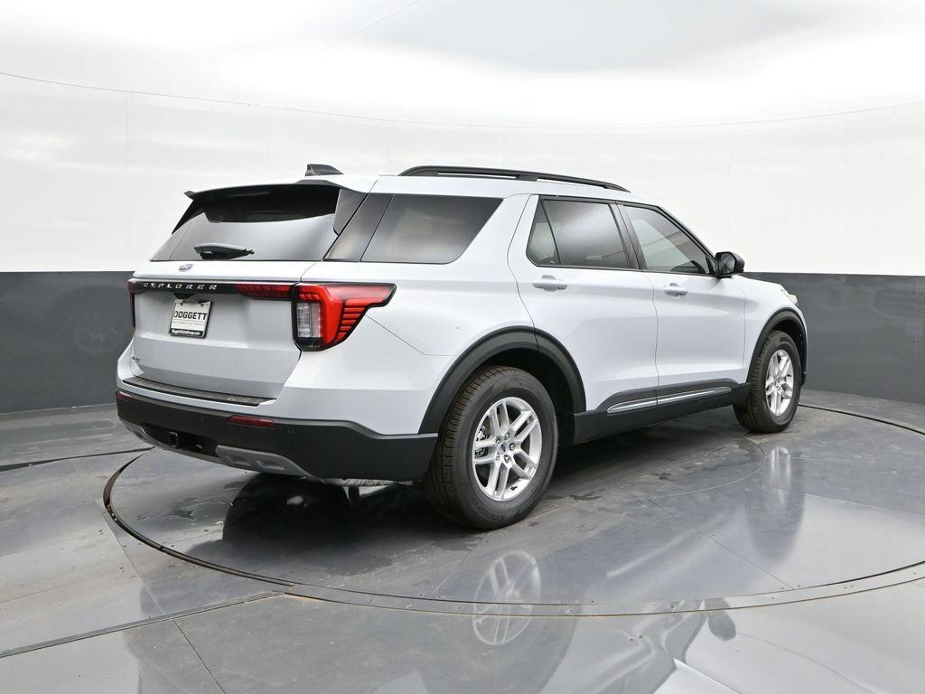 new 2025 Ford Explorer car, priced at $39,193