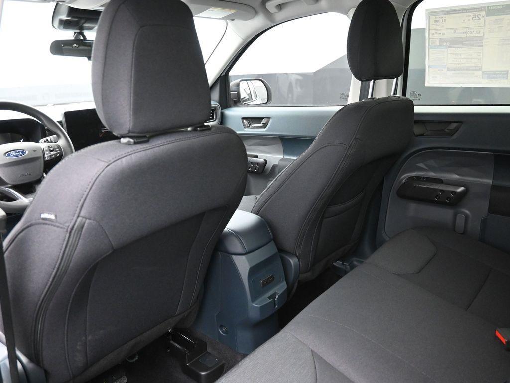 new 2025 Ford Maverick car, priced at $27,084
