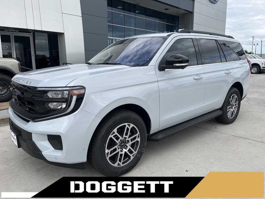 new 2025 Ford Expedition car, priced at $64,142