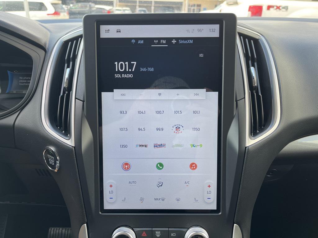 used 2024 Ford Edge car, priced at $23,794