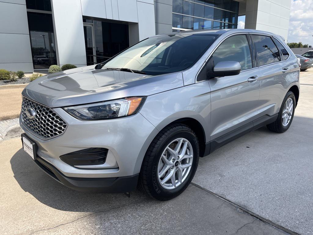 used 2024 Ford Edge car, priced at $23,794