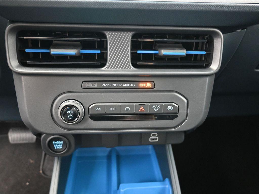 new 2025 Ford Maverick car, priced at $33,098