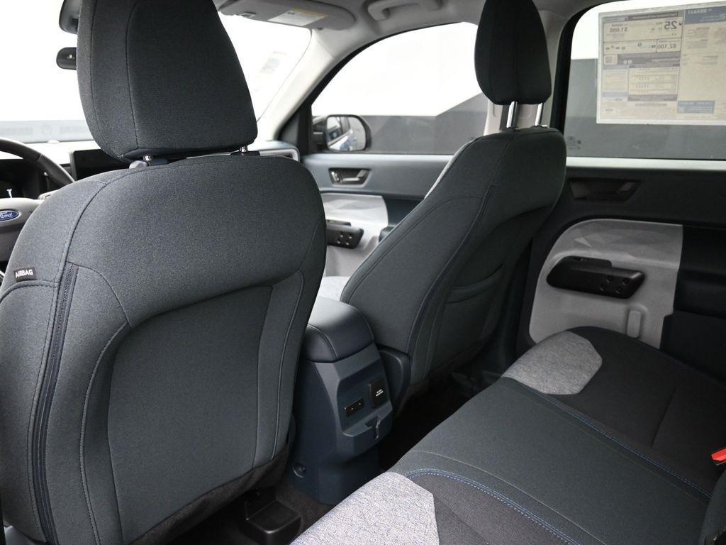 new 2025 Ford Maverick car, priced at $33,098