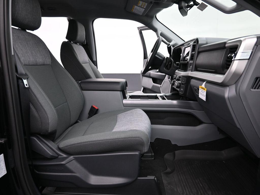 new 2025 Ford F-450 car, priced at $78,430