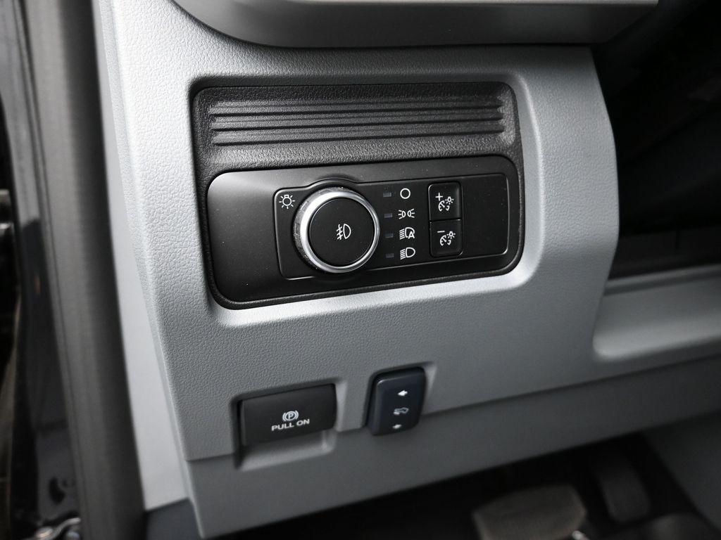 new 2025 Ford F-450 car, priced at $78,430