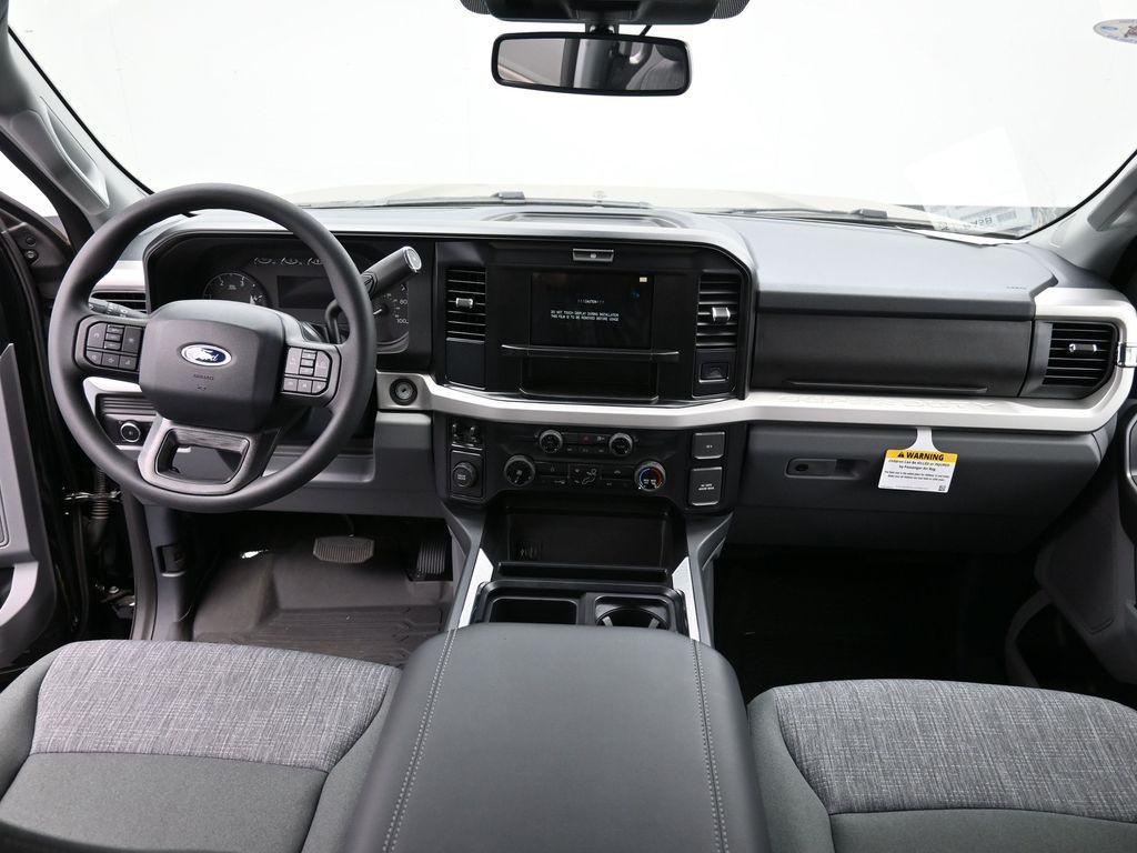 new 2025 Ford F-450 car, priced at $78,430