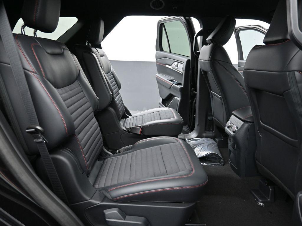 new 2025 Ford Explorer car, priced at $42,977