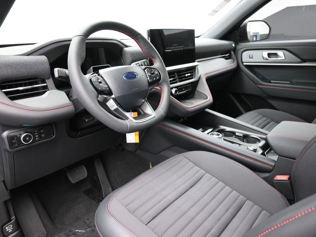 new 2025 Ford Explorer car, priced at $42,977