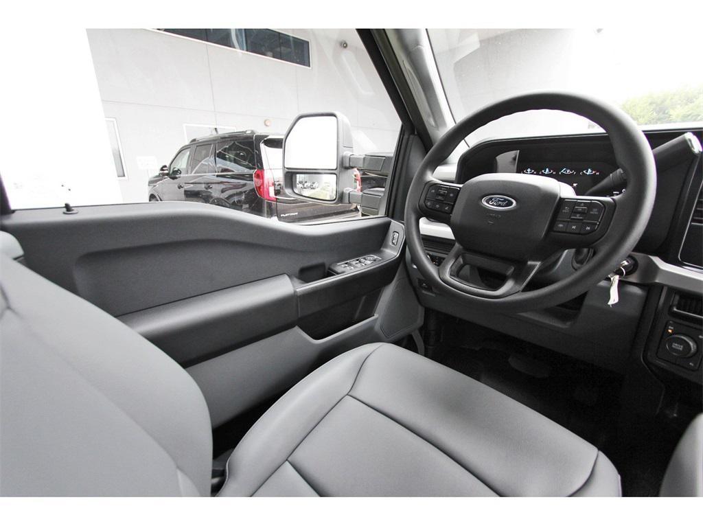 new 2025 Ford F-350 car, priced at $53,788