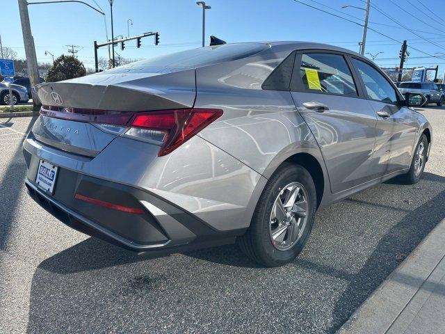 new 2025 Hyundai Elantra car, priced at $23,209