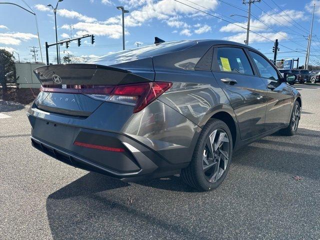 new 2025 Hyundai Elantra car, priced at $24,075