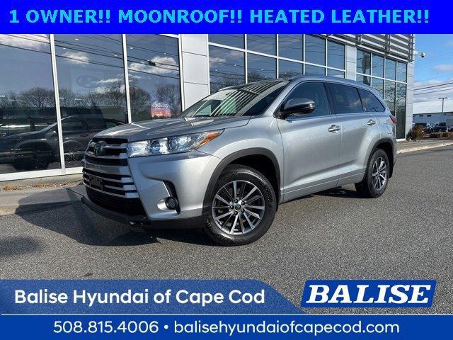 used 2018 Toyota Highlander car, priced at $26,977