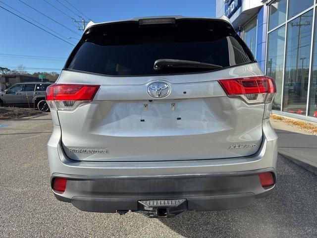 used 2018 Toyota Highlander car, priced at $26,977