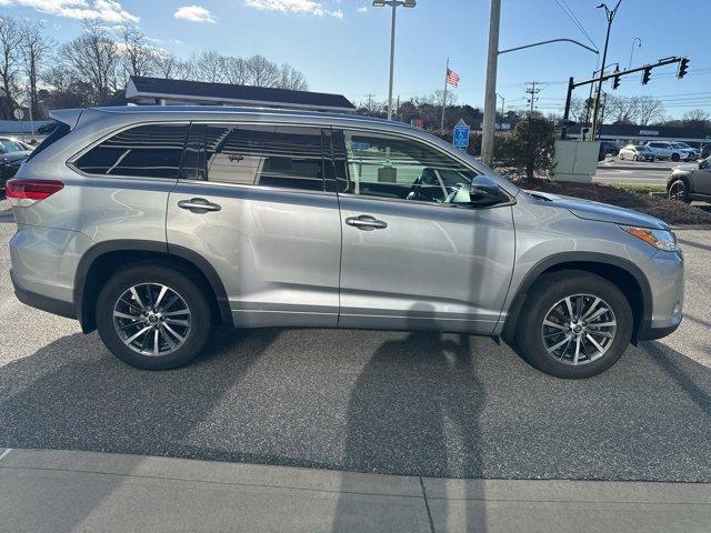 used 2018 Toyota Highlander car, priced at $26,977