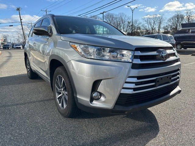 used 2018 Toyota Highlander car, priced at $26,977