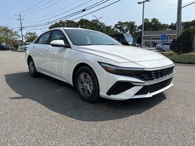 new 2025 Hyundai Elantra car, priced at $23,194