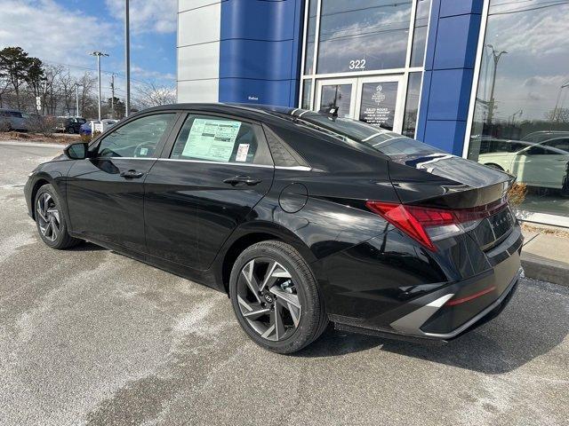 new 2025 Hyundai Elantra car, priced at $26,315